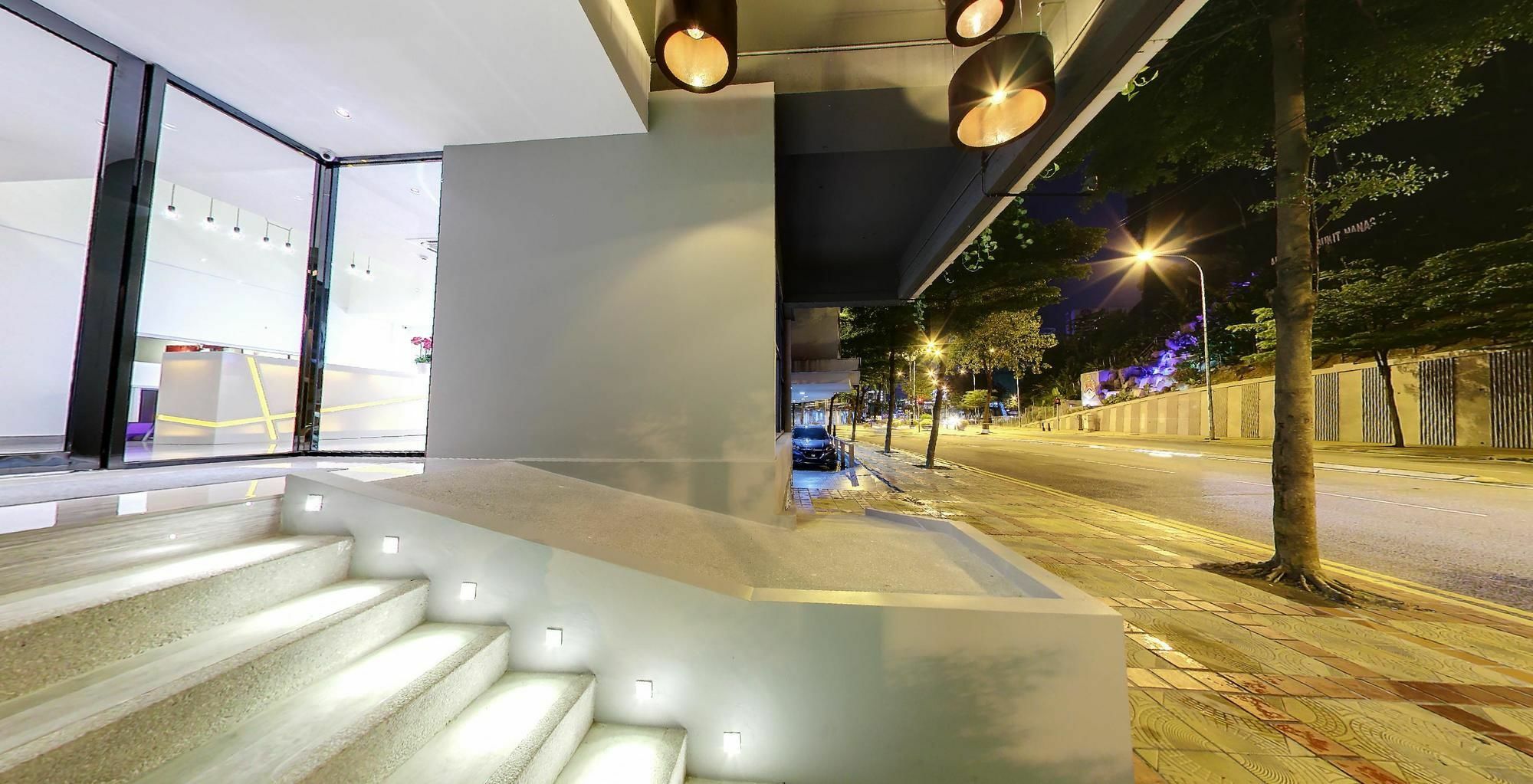 Flora By Crossroads Hotel Kuala Lumpur Exterior photo